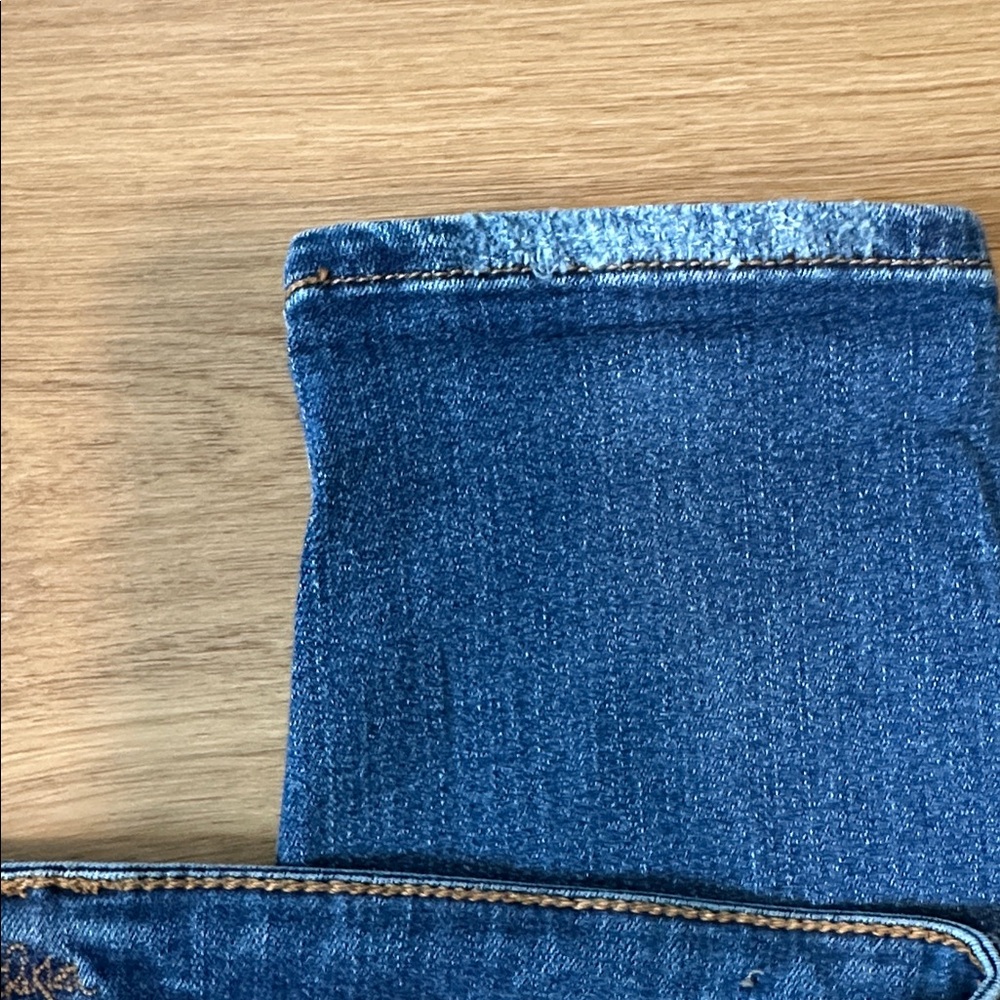 Kut from the Kloth Diana Skinny Jeans in Blue - Picture 4 of 5